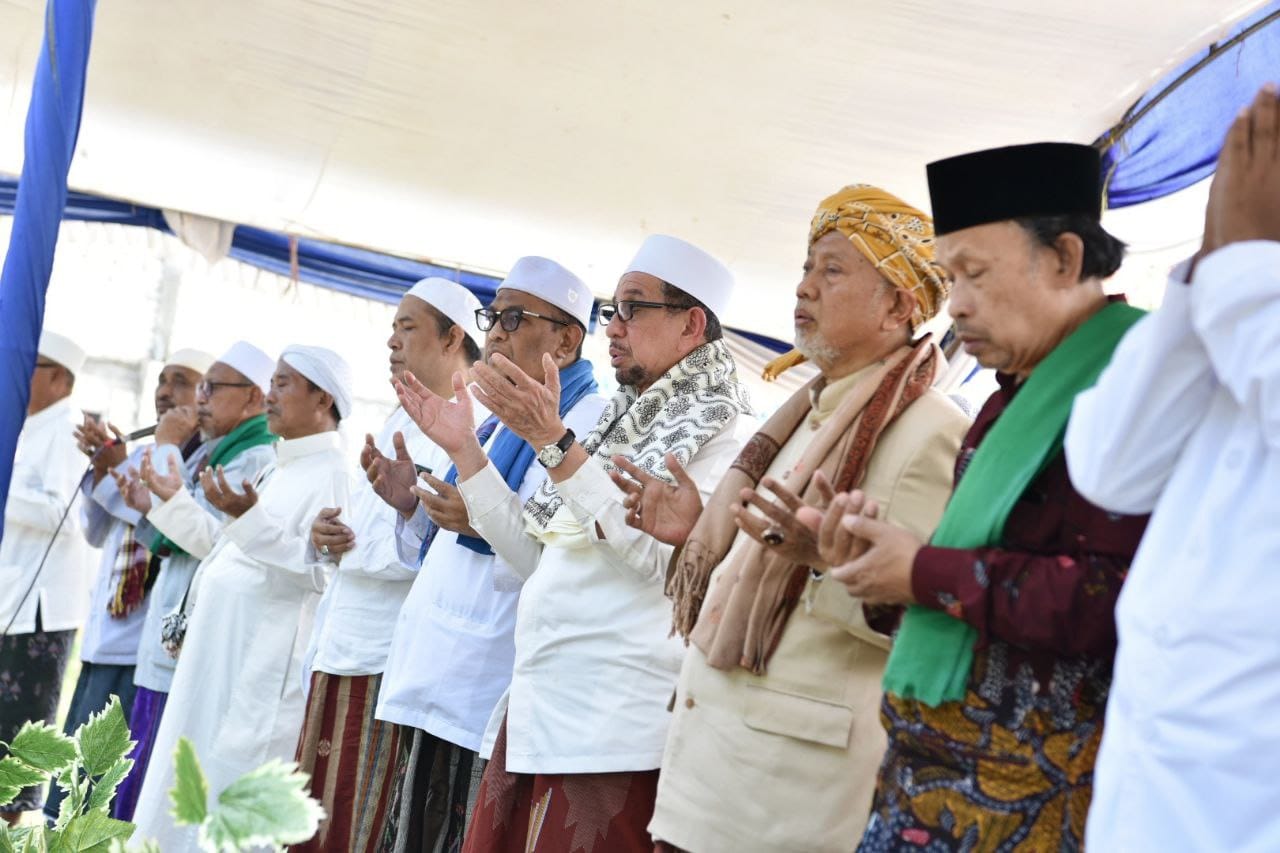 Dr Salim Kunjungi Sampang, Ulama: Mudah-mudahan Datangkan Angin Segar untuk Indonesia