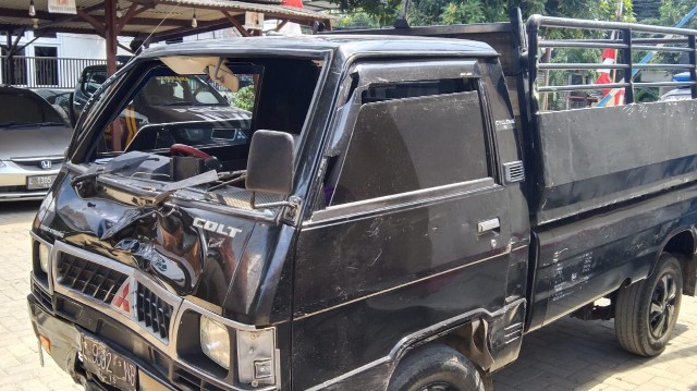 Oleng Mobil pickup Tabrak Pengendara Hingga meninggal