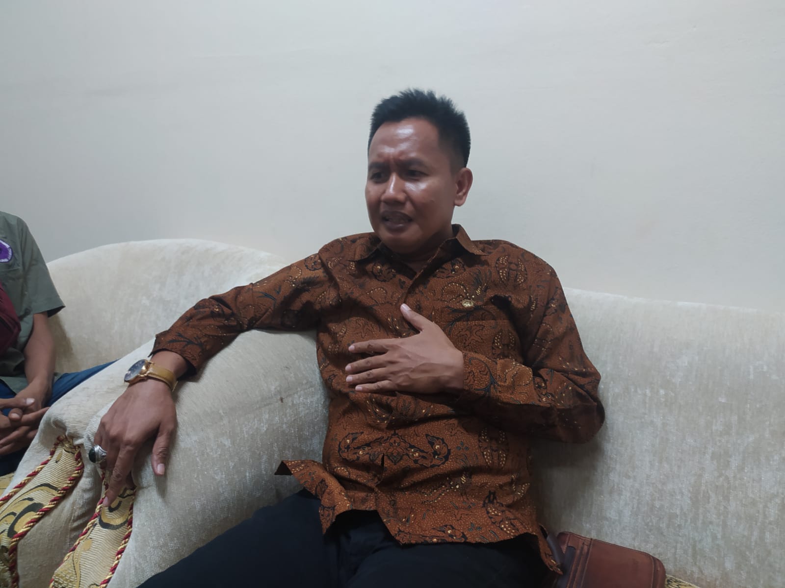 Penganiayaan oleh Anggota DPRD Sampang Akhirnya Buka Suara