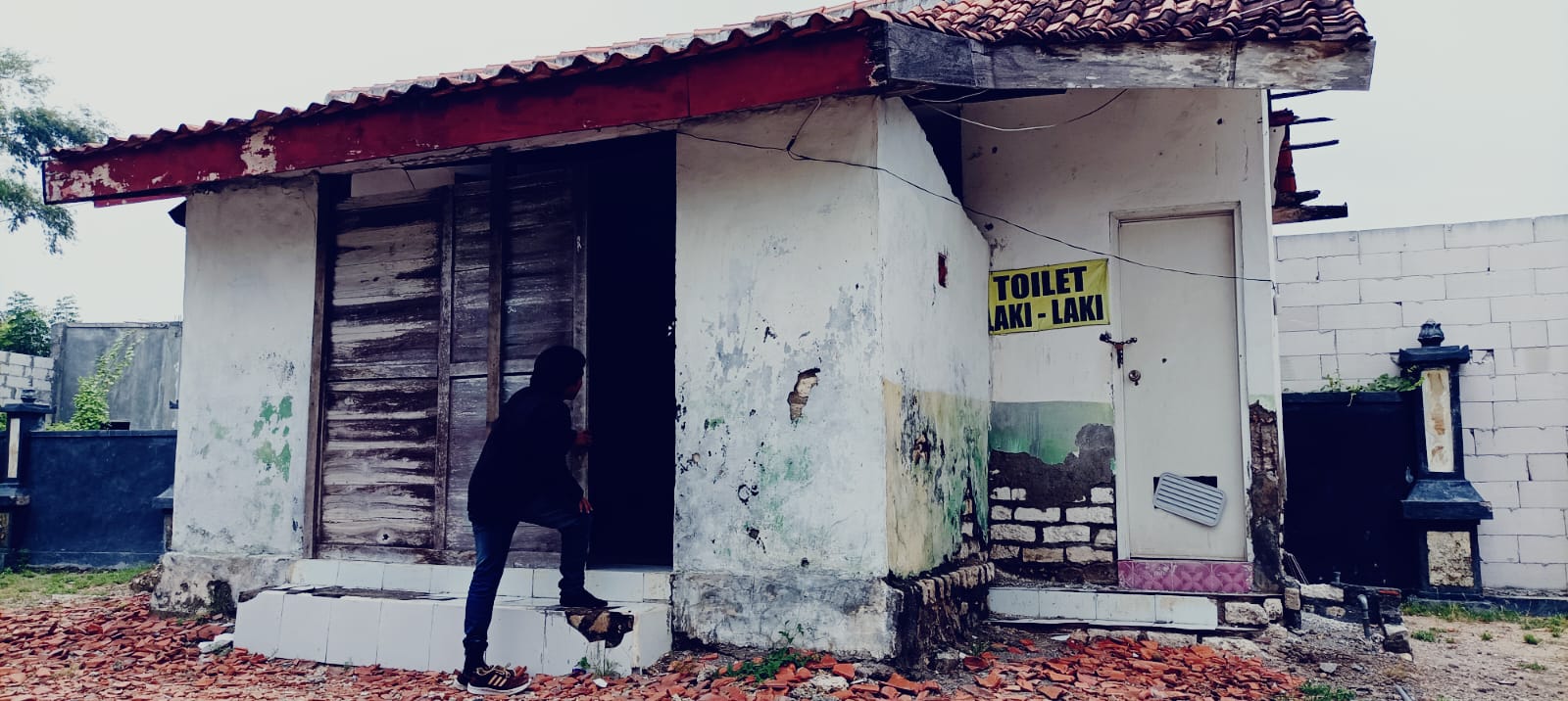 Miris Komplek Fasilitas Patilasan Makam Panji Laras tidak Terawat