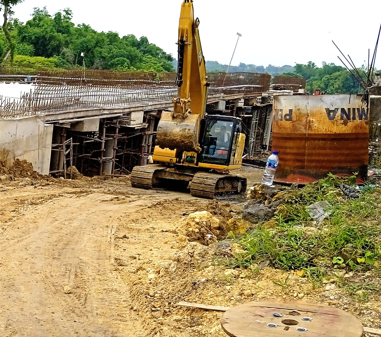 Mega Proyek JLS di Kabupaten Sampang Molor dari Target Penyelesaian