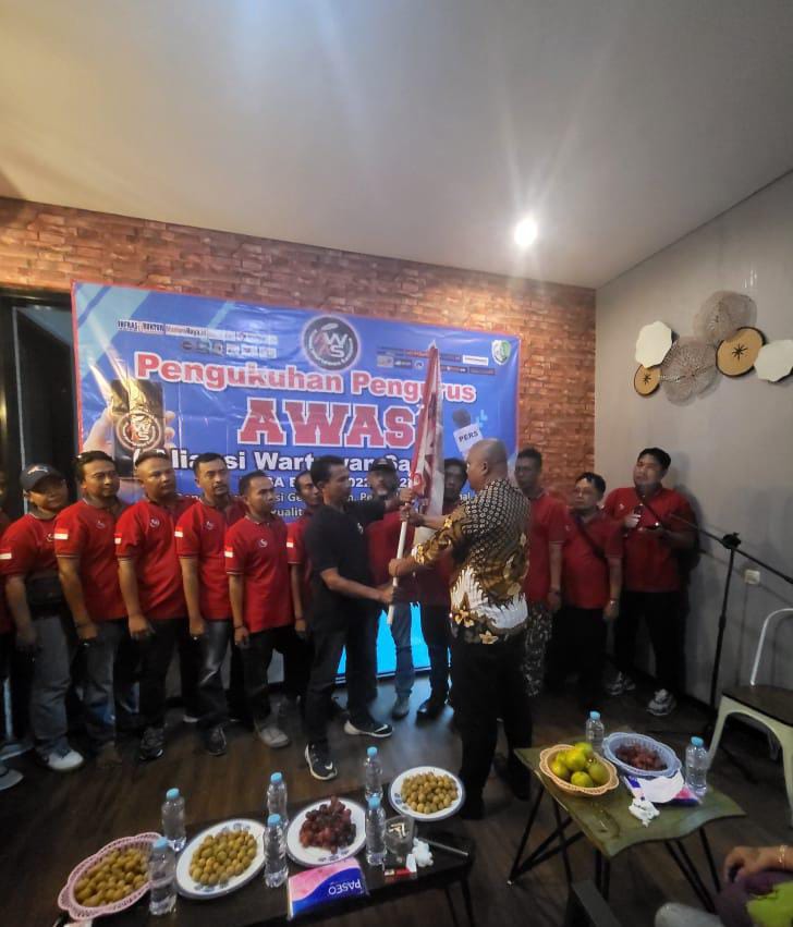 Pengukuhan Aliansi Wartawan Sampang Masa Bhakti 2022-2027 Bersama Ketua FKA - UKW