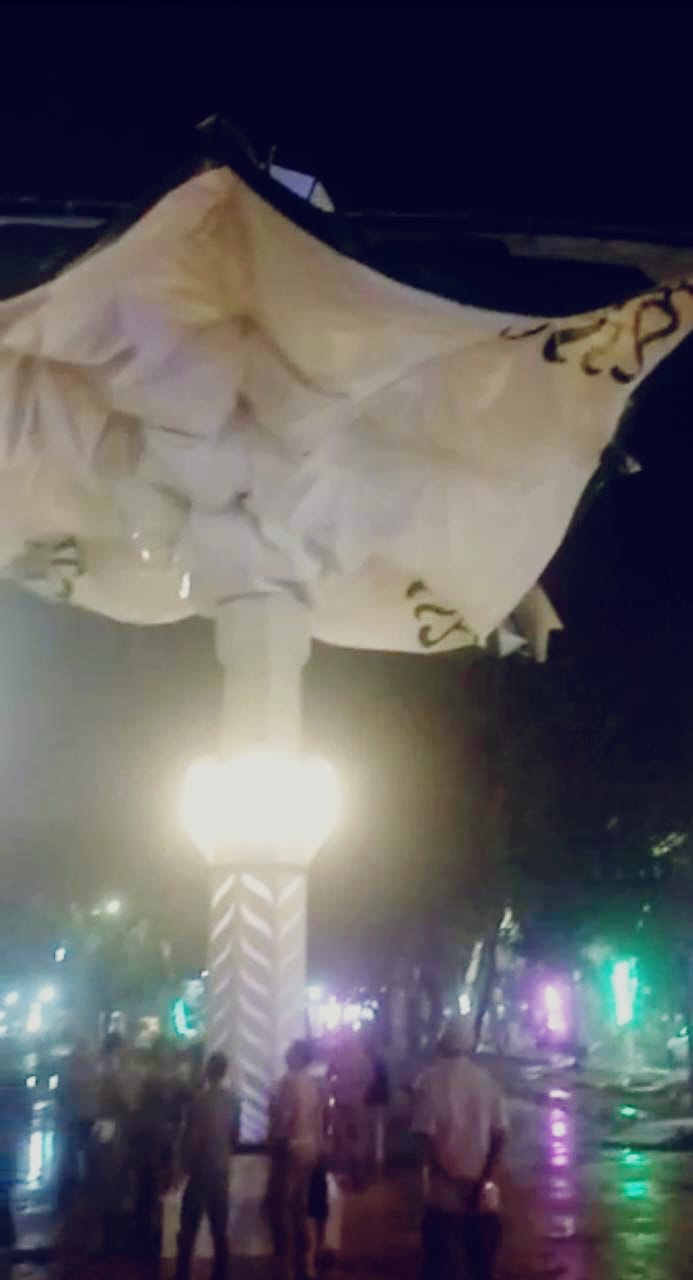 Payung Raksasa di Taman Trunojoyo Rusak Sebelum Peresmian