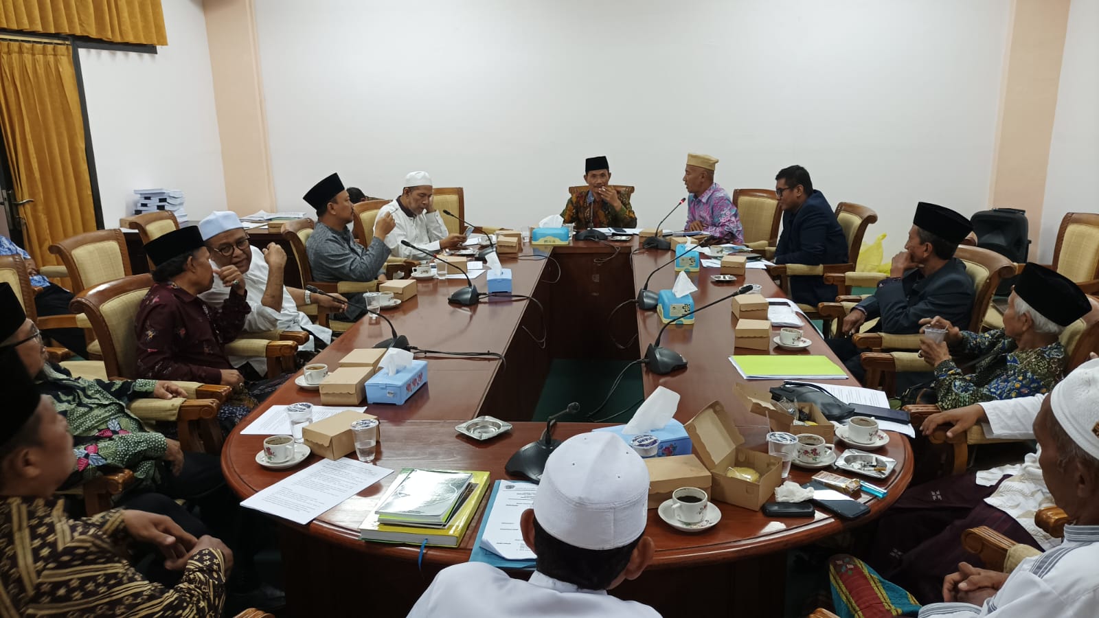 Terkait Permasalahan Umat, MUI Gelar Audensi ke DPRD Sampang