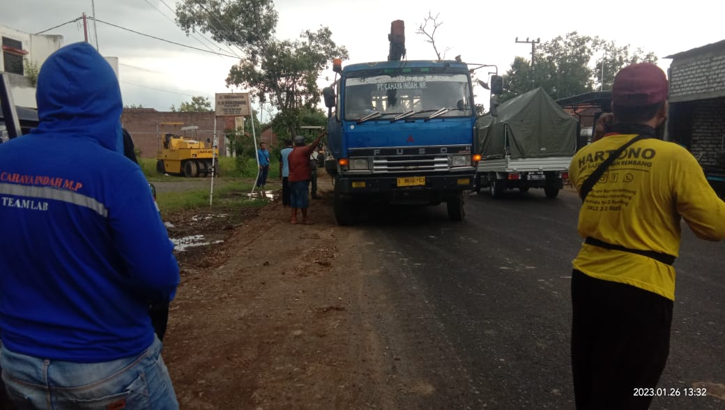 Proyek Jalan Ratusan Miliar Diduga Dikerjakan Asal-Asalan Oleh Kontraktor  PT Cahaya Indah Madya Pratama Dan PT. Puteri Kedaton