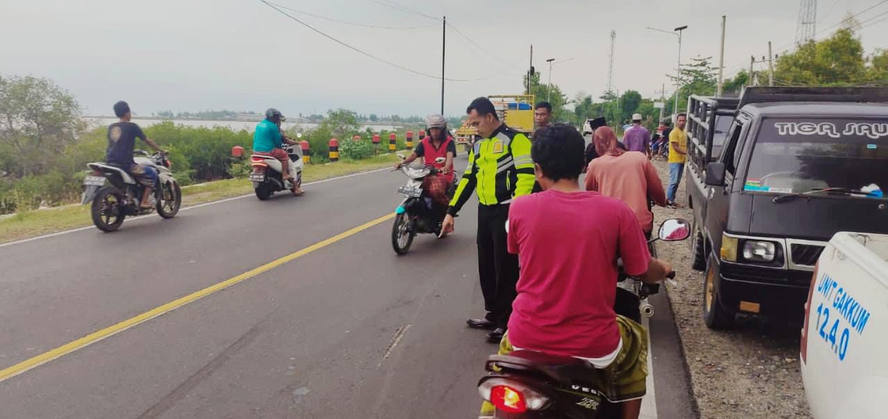 Kecelakaan Maut di Sampang, Pemotor Ditabrak Mobil Pickup hingga Tewas