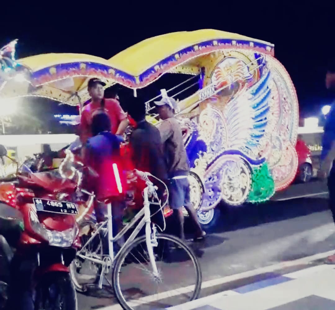 Pemilik Odong Odong Cekcok Dengan Oknum Mantan Kades di Alun Alun Trunojoyo