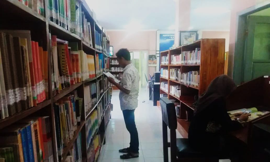 Koleksi Buku di Perpusda Sampang Masih Minim