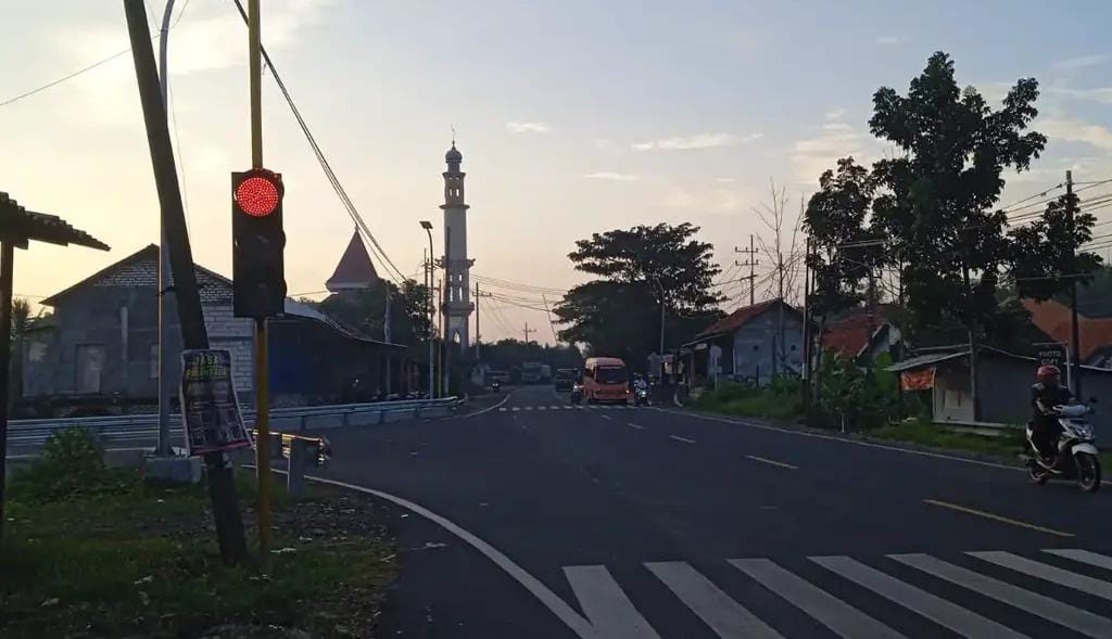 Pengadaan Traffic Light JLS Telan Ratusan Juta, Pemkab Sampang Hanya Pasang Dua Titik