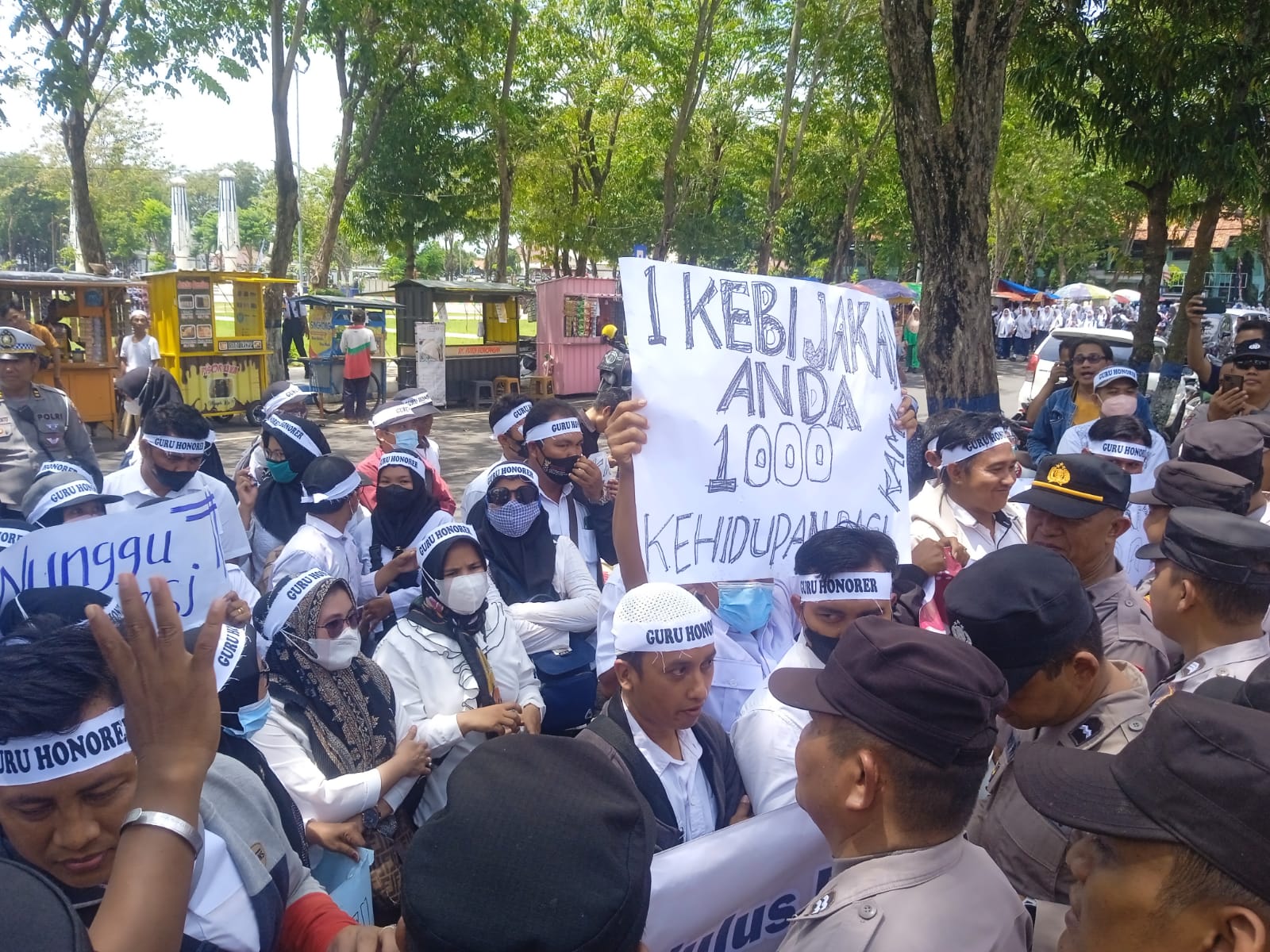 Sempat Ada Intervensi Oleh Oknum Disdik Dan Kecamatan, Para Guru Honorer Tetap Tuntut Hak