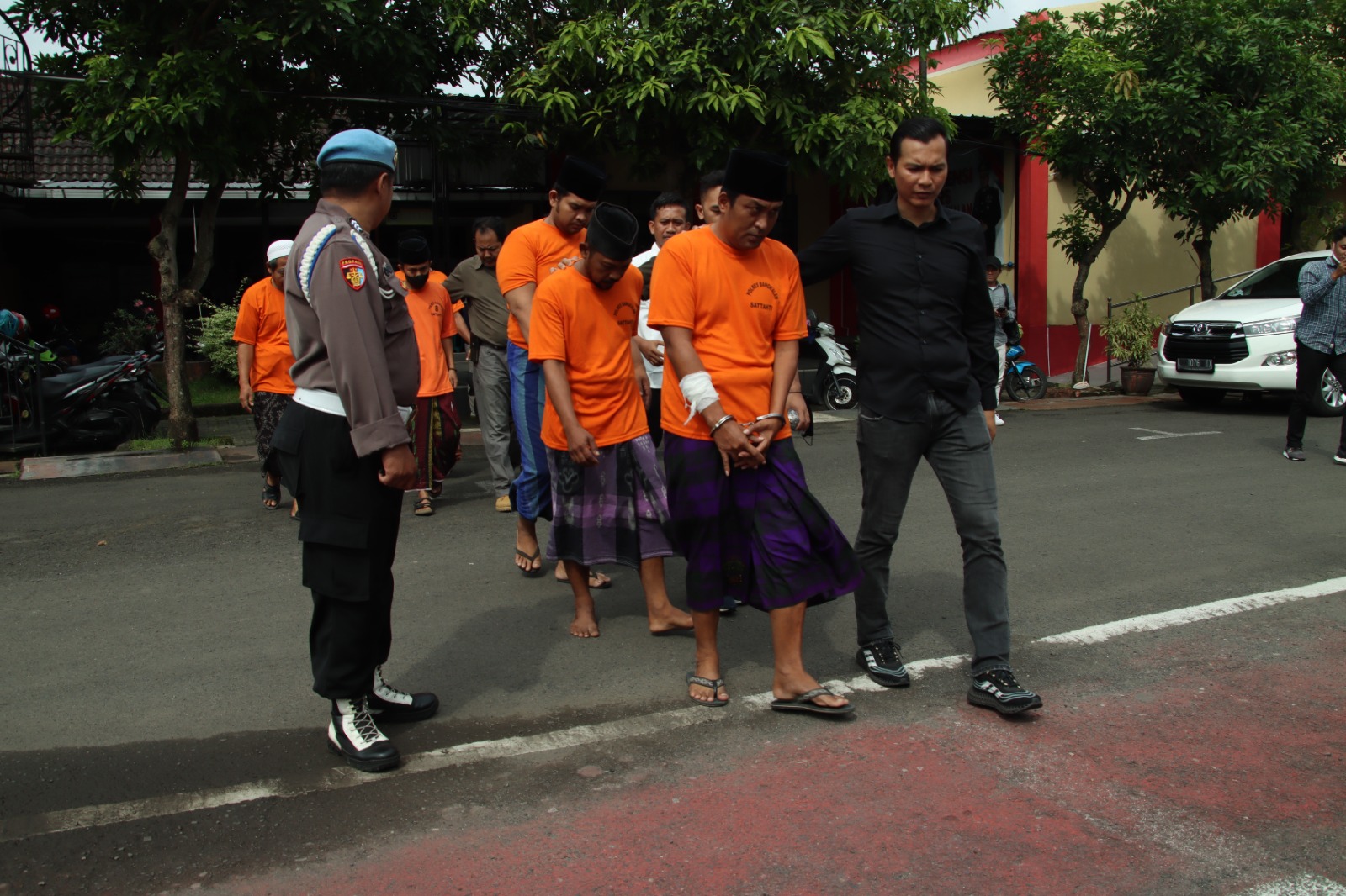 Pelaku Pembacokan di Pilkades Bangkalan Ternyata Masih Sanak Family