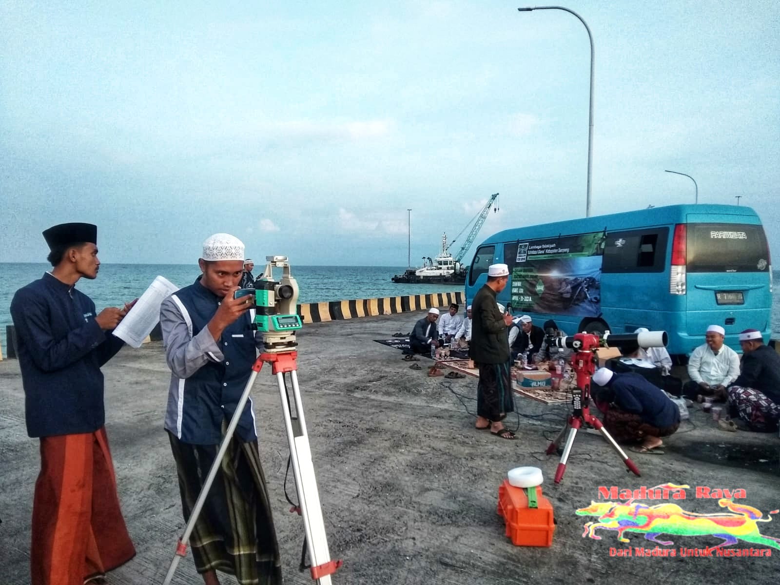 Pemerintah Tetapkan 1 Syawal 1444 H Pada 22 April 2023, Tim Rukyatul Hilal Pantau di Pelabuhan Taddan