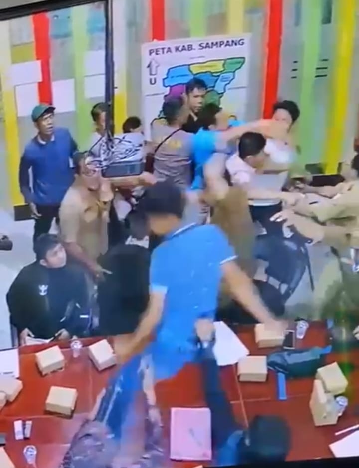 Kapus Robatal Diduga Alami Kekerasan Saat Audiensi di Dinkes KB Sampang