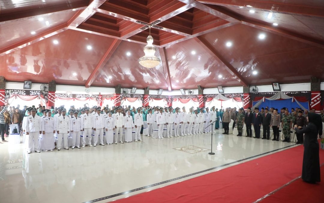 37 Kepala Desa Dikukuhkan, Ini Pesan Pj Bupati Sampang