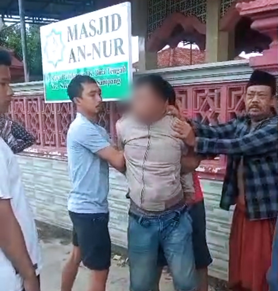 Ketahuan Mencopet, Warga Sampang Malah Nyaris Jadi Bulan-bulanan Warga