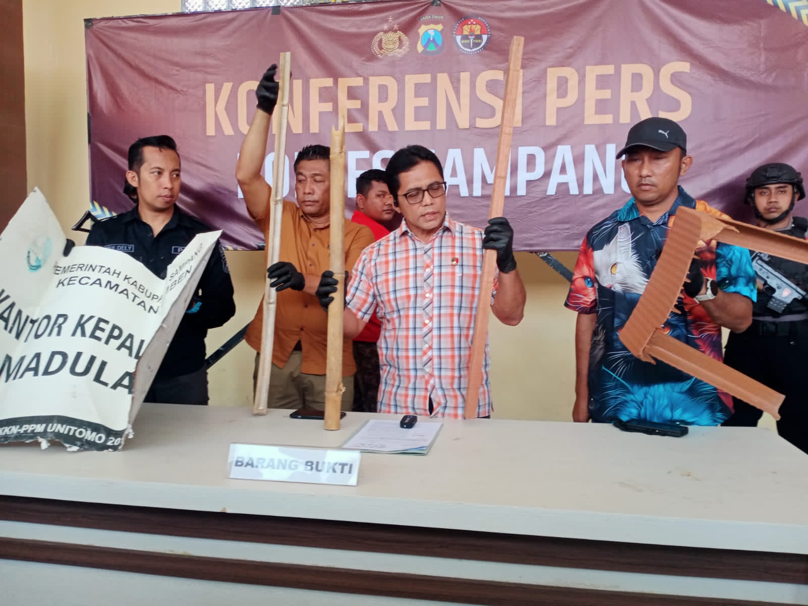 Satu Pelaku Pengerusakan dan Pengancaman di Kantor Balai Desa Madulang Kembali di Tangkap