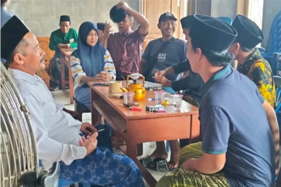Tuntut Transparansi Kelola Dana Desa, Warga Demo Pemdes Pangongsean