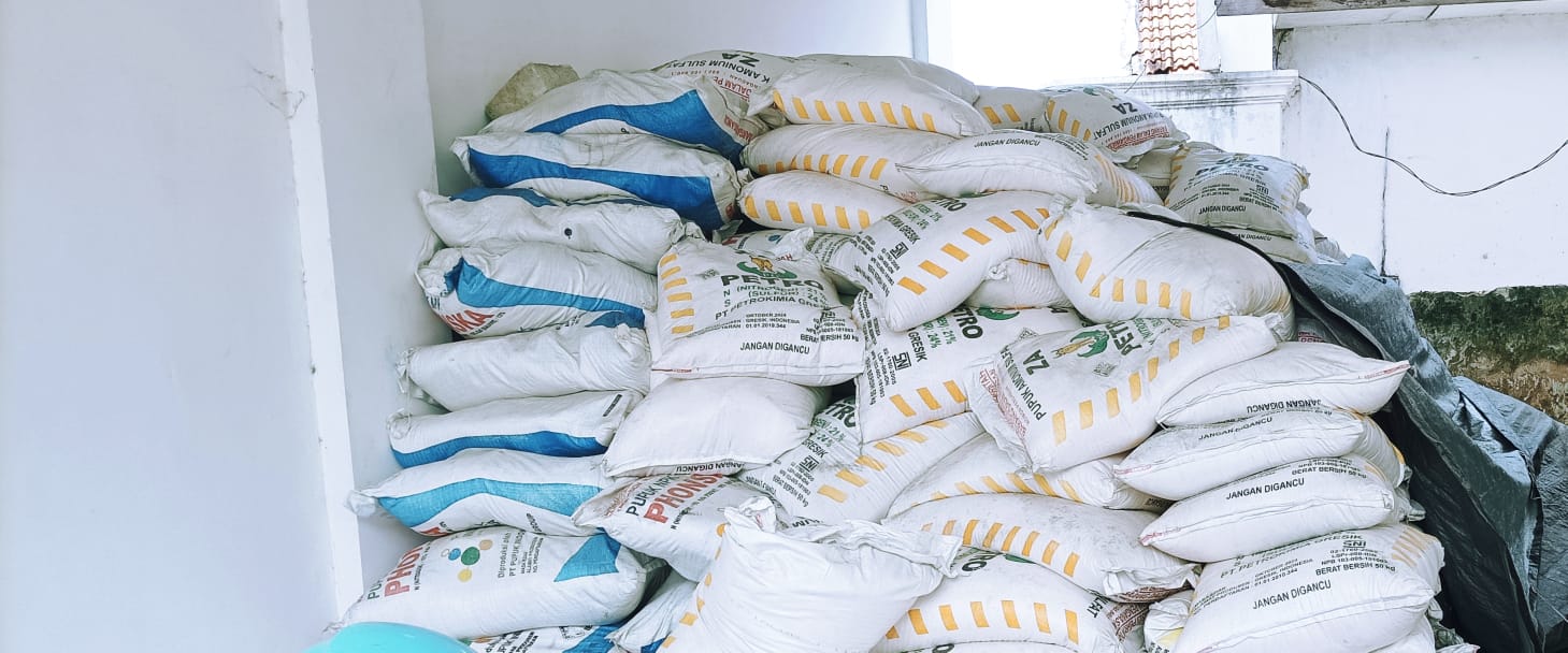 Petani Minta Pengawasan Pupuk Distribusi di Sampang Perlu di Perketat