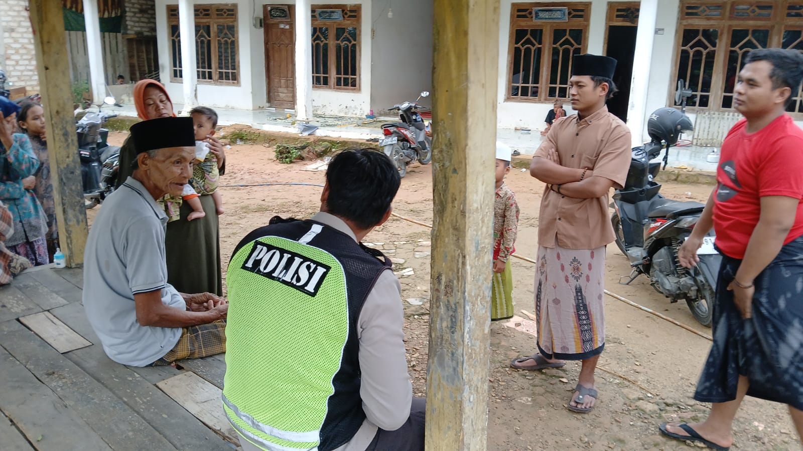 Tersetrum Listrik dari Rees Coker Saat Siapkan Menu Buka Puasa, IRT di Sampang Tewas
