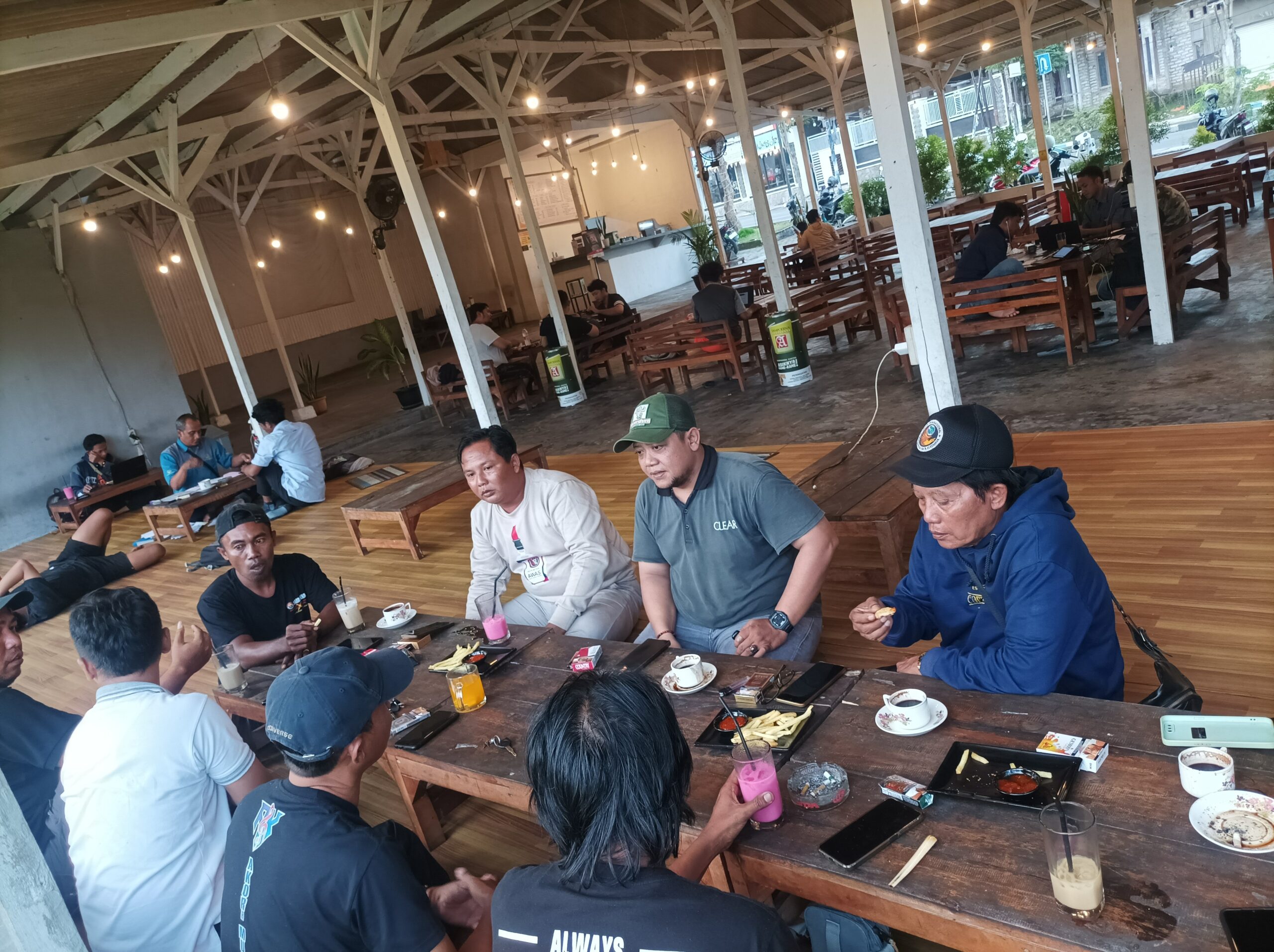 Aliansi Wartawan Sampang Gelar Rapat Persiapan Raker dan Bakti Sosial
