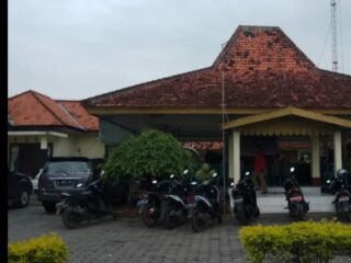 Camat Jrengik Tegas: Pj Kades dan Bendahara Harus Segera Bayar Gaji Perangkat Asem Rajeh
