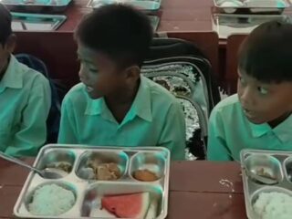 Program MBG di Camplong Disambut Antusias, Siswa SD Senang Dapat Menu Favorit