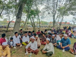 Rokat Tanih, Tradisi Sakral Kampung Taman Ragung Menyambut Musim Tanam