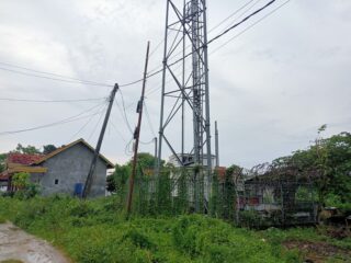 Tower Jaringan Tak Berkontribusi Bertahun-Tahun, Warga Torjun Geram: Aduan ke Kecamatan Tak Direspons