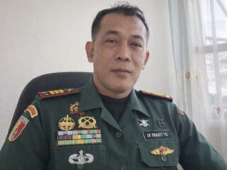 Caption foto: Danramil 0828-02/Camplong, Kapten Infanteri Prasetio.