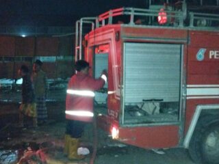 Kebakaran Ponpes di Pamekasan, Damkar Sampang Kerahkan Puluhan Personel