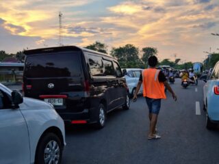 Jelang Lebaran 2026, Jalan Protokol Sampang Macet