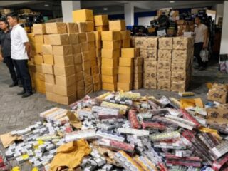 Pemilik dan Sopir Misterius: 936 Ribu Batang Rokok Ilegal Tanpa Tuan di Sampang