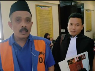 Sidang Narkoba 3 kilo Sampang Diselimuti Kontroversi, Terdakwa Klaim BB Berwarna Berbeda