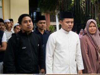 Majelis Hakim Vonis Pelaku Penganiayaan Guru Pesantren dengan Tuntutan 5 Tahun Penjara