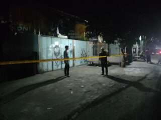Baku Bacok Berdarah di Depan Bengkel Motor, Tiga Pria Sampang Tumbang Akibat Senjata Tajam
